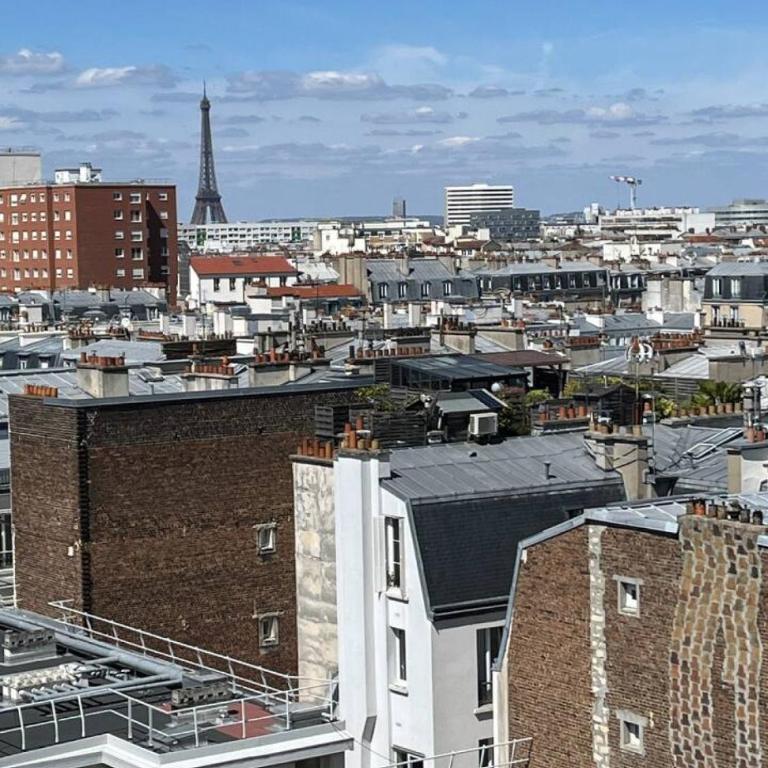 Vibrant 1BR with balcony and view of Eiffel Tower - Appartement - 5