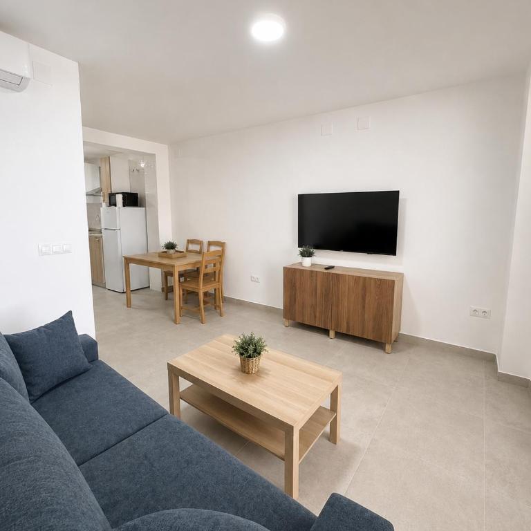 Carihuela Beachfront Apartments - Apartamento de 2 dormitorios con balcón y vistas al mar - 13