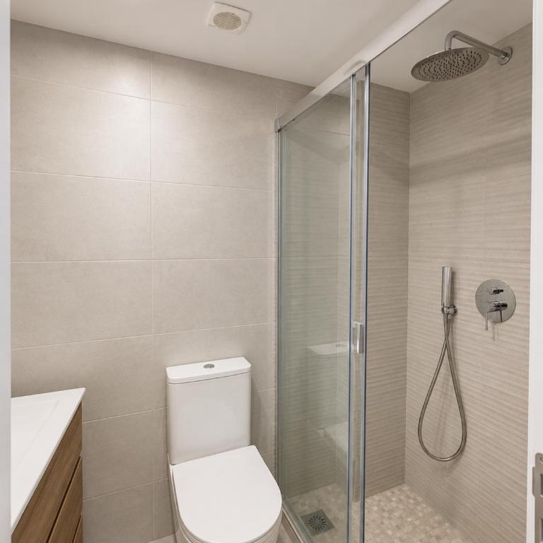 Carihuela Beachfront Apartments - Apartamento de 2 dormitorios con balcón y vistas al mar - 4