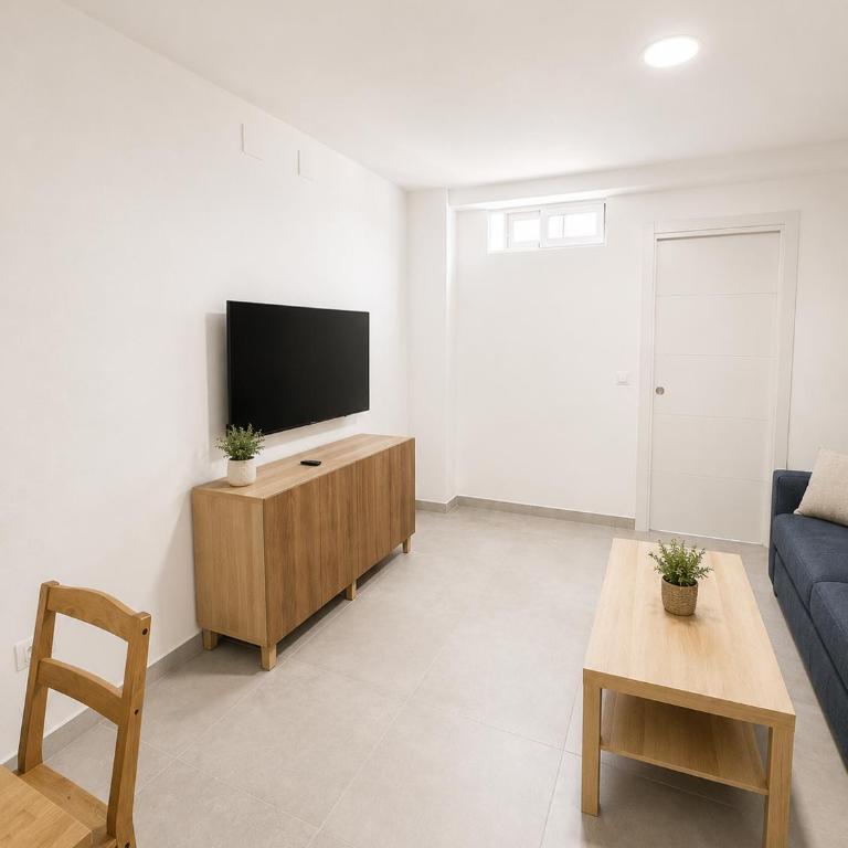 Carihuela Beachfront Apartments - Apartamento de 2 dormitorios con balcón y vistas al mar - 12