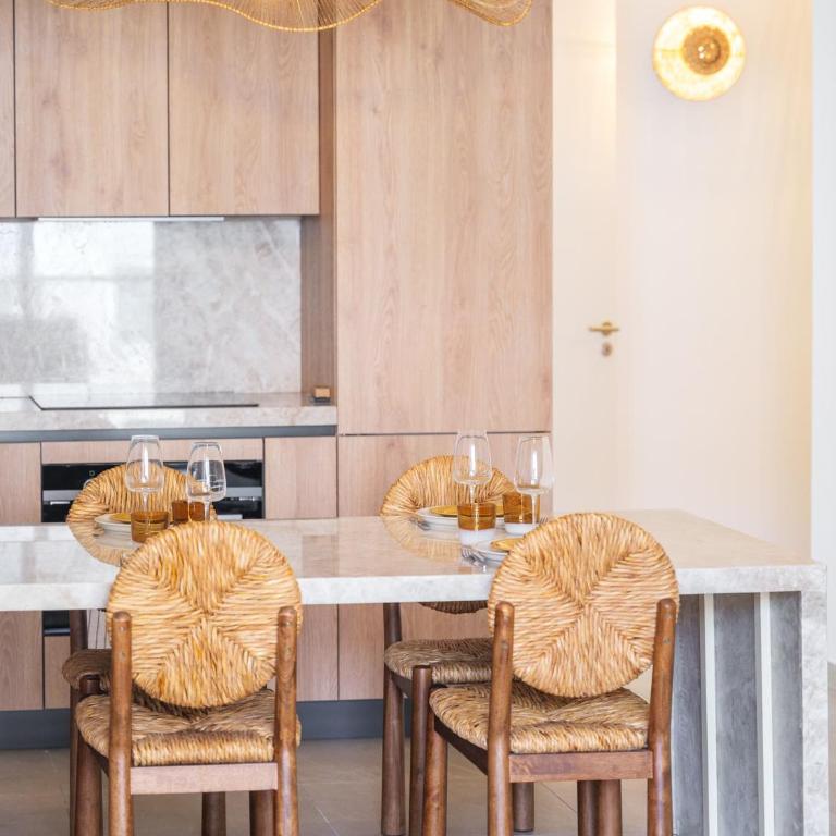 Spacious apartment with terrace and parking - Appartement - 10