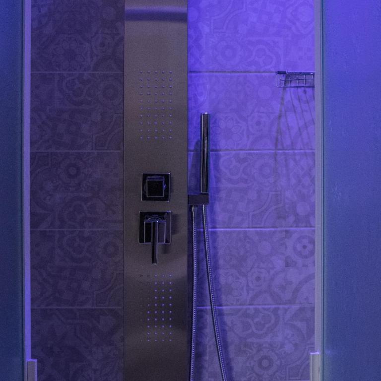 Inside Roma Rooms by DOT Suites - Camera Singola Standard - 5