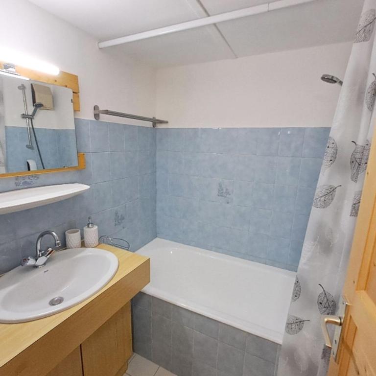 Ski-in Mountain View & Comfort for 6 guests - Apartment - 12