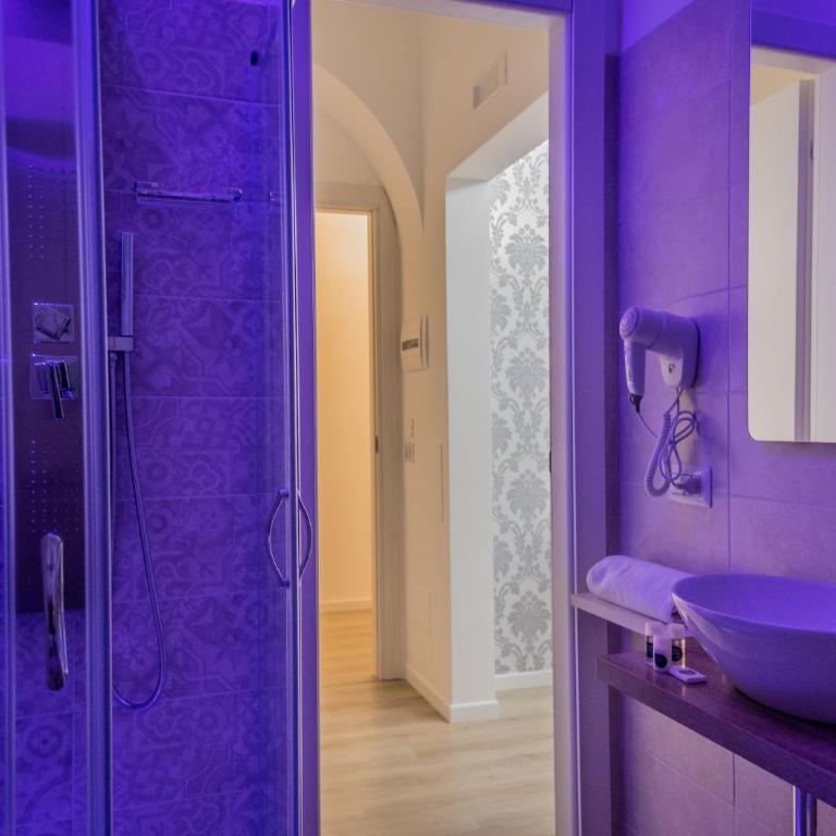 Inside Roma Rooms by DOT Suites - Camera Matrimoniale Superior - 8