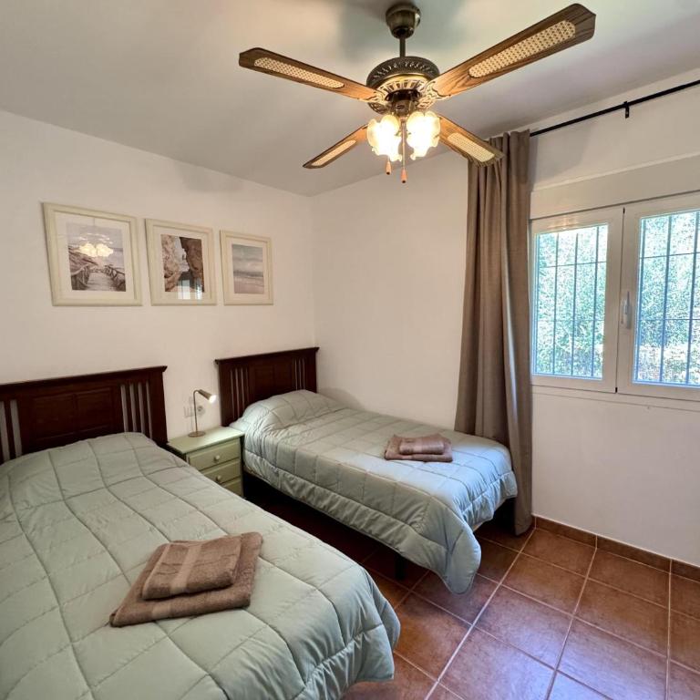 VILLA HORIZONTE - Fantastic house with raised pool and free WiFi - Chalet - 26
