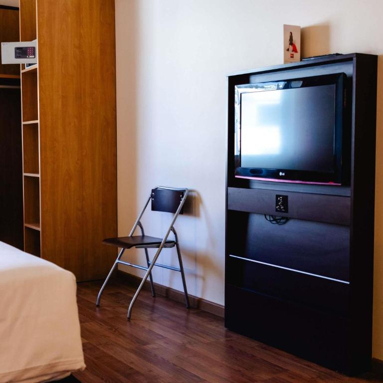 ibis Valparaiso - Twin Room with Sea View - 7