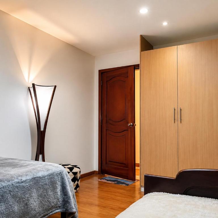Comfortable with Private Garage and Excellent Location Rb - Two-Bedroom Apartment - 9