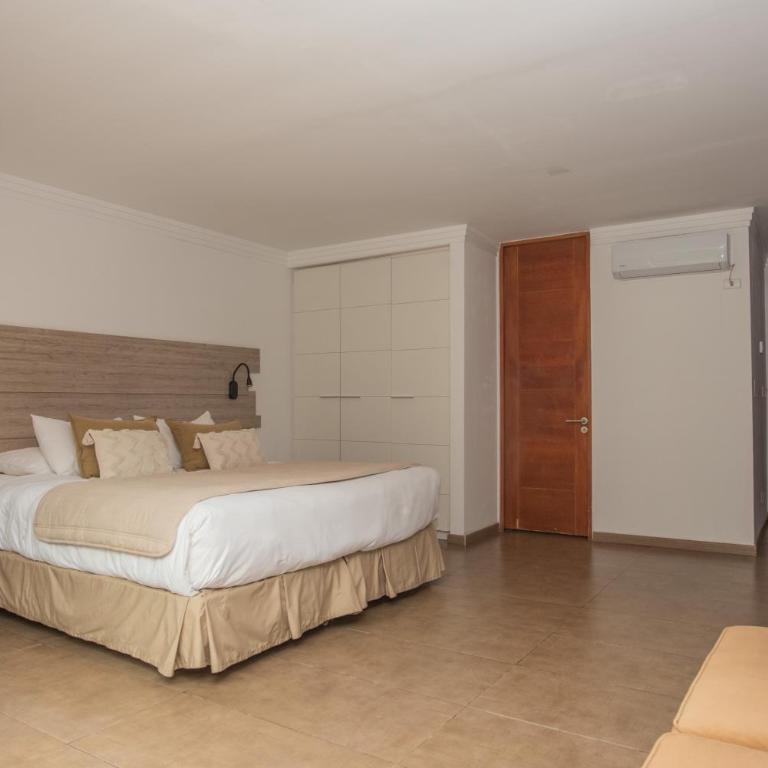 Hotel Mae - Superior Queen Room - 1