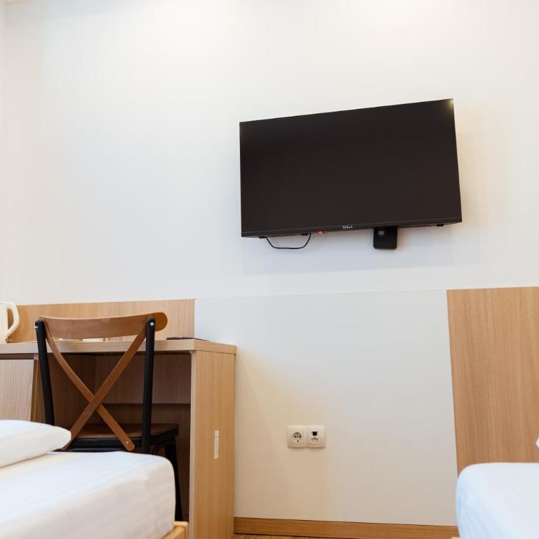 Mahagoni Rooms - Deluks Dvokrevetna Soba sa Zasebnim Krevetima - 1
