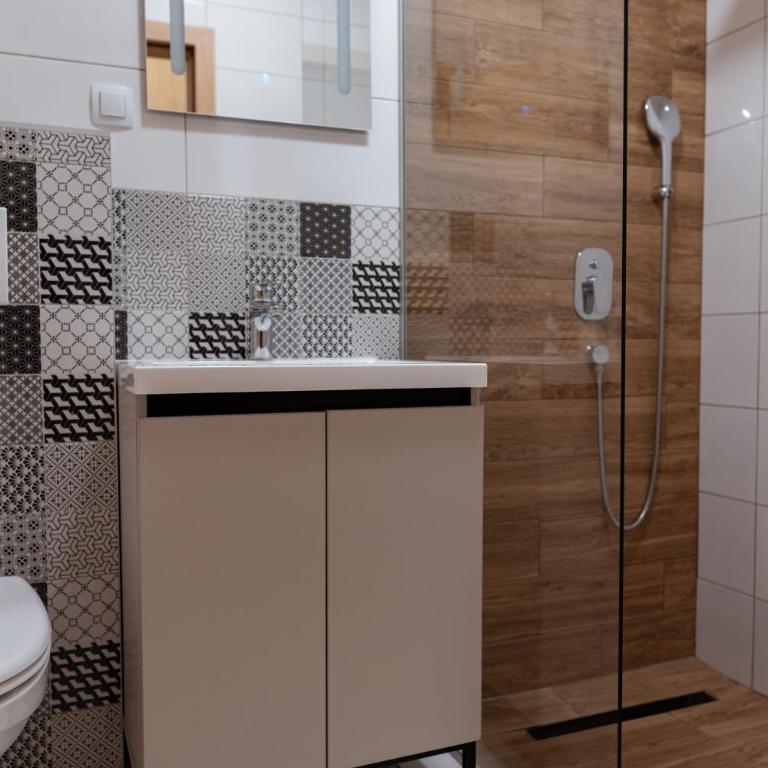 Mahagoni Rooms - Deluks Dvokrevetna Soba sa Zasebnim Krevetima - 8