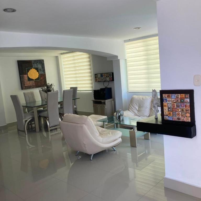 Gran Oportunidad Arrendamiento Apto Luxury Amoblado - Apartment - 21
