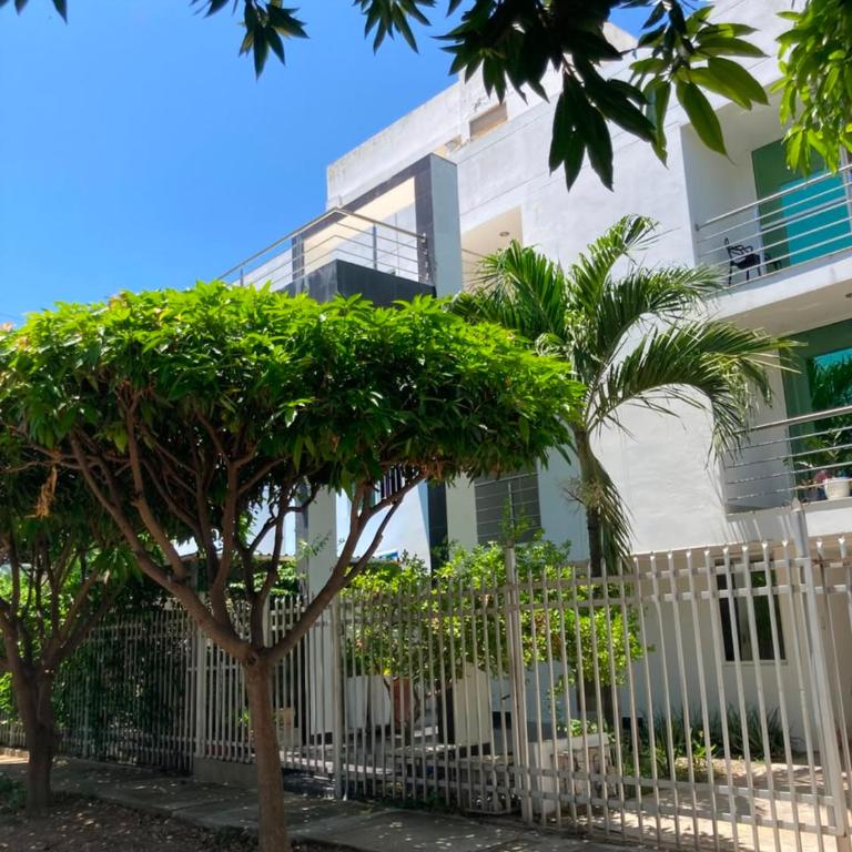 Gran Oportunidad Arrendamiento Apto Luxury Amoblado - Apartment - 22