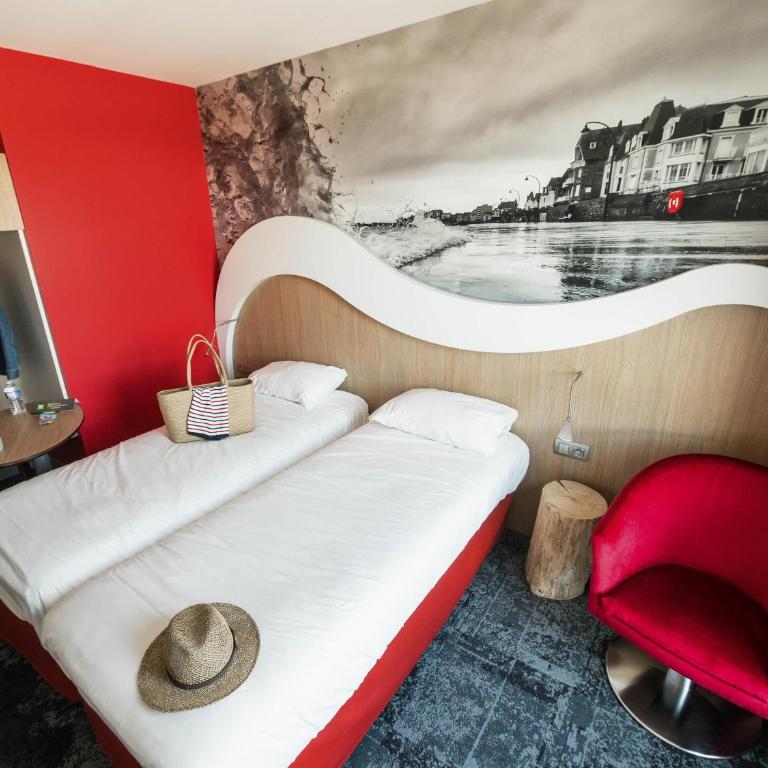 ibis Styles Saint Malo Port - Suite Familiale Standard avec 2 Chambres Communicantes - Petit-Déjeuner Inclus - 4
