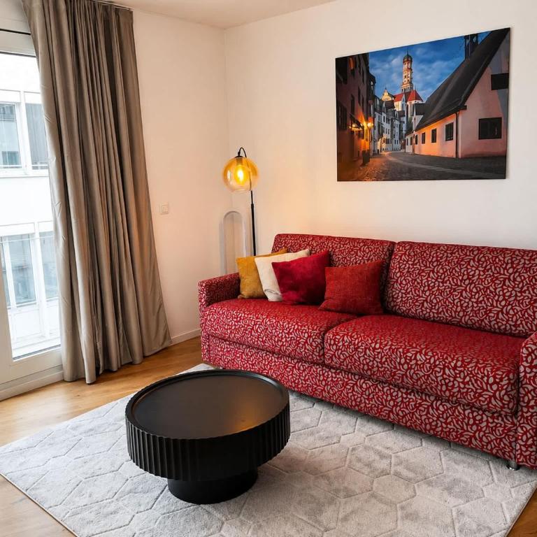 GoldenKey-Suites - Luxury Suite 'Perlachturm' - Direct Views of Rathausplatz & Perlach Tower - New in 2026 - Apartment - 17