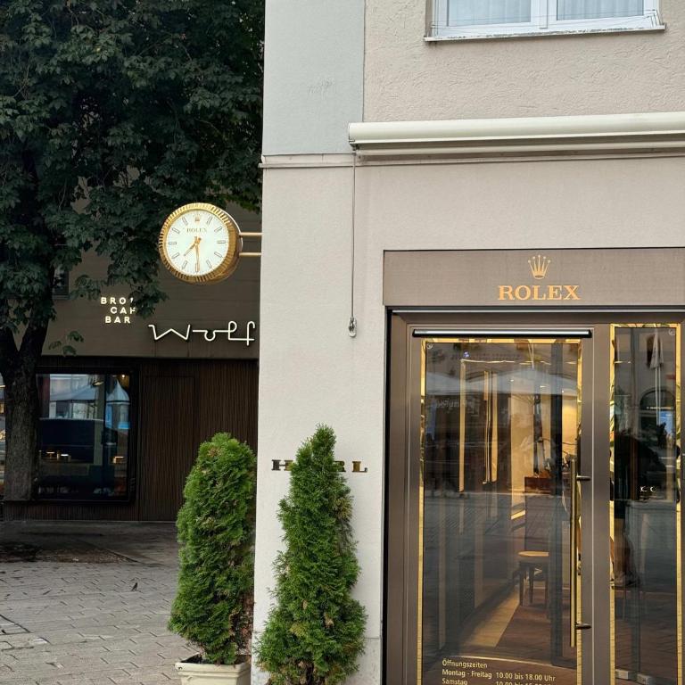 GoldenKey-Suites - Luxury Suite 'Perlachturm' - Direct Views of Rathausplatz & Perlach Tower - New in 2026 - Apartment - 41