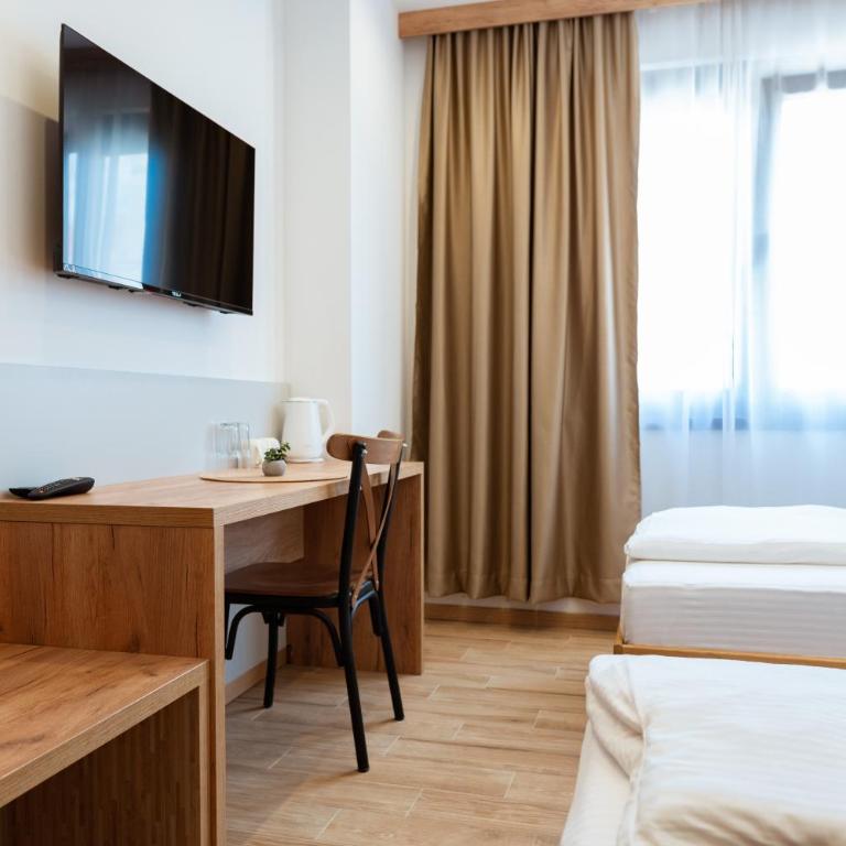 Mahagoni Rooms - Dvokrevetna Soba sa Zasebnim Krevetima - 14