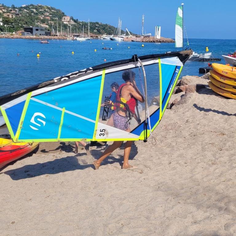 SEAVIEW house - 6-min WALK TO BEACH & RESTAURANTS - Pool - Private underground garage box - Garden - near Cannes - Maison 2 Chambres - 58