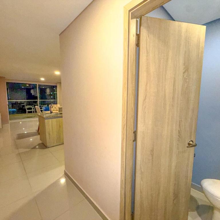 Apartment Near Downtown and the Beach - Three-Bedroom Apartment - 17