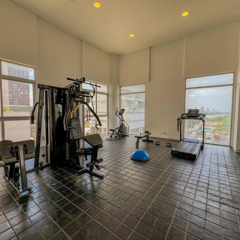 Apartment Near Downtown and the Beach - Three-Bedroom Apartment - 20