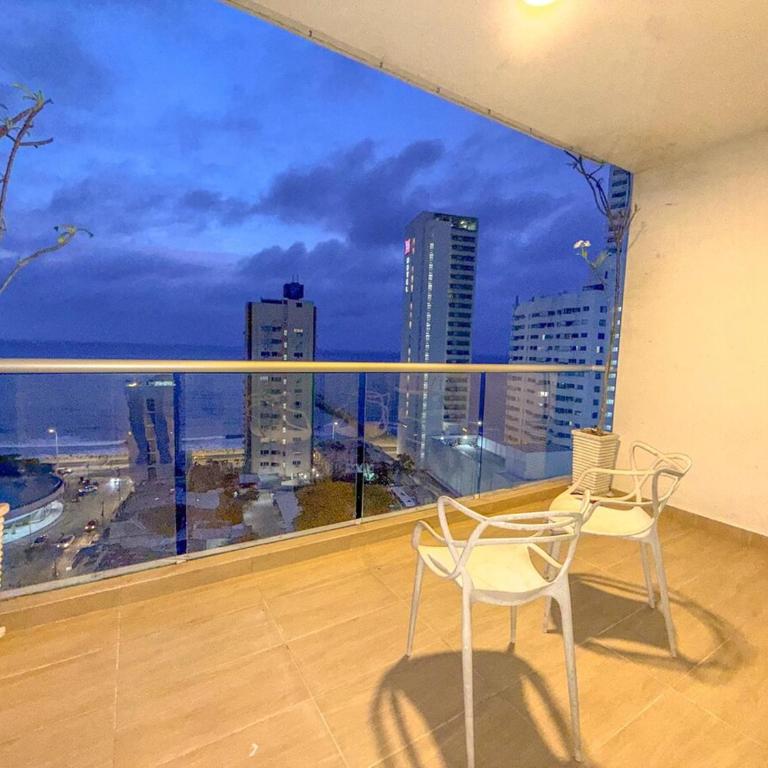 Apartment Near Downtown and the Beach - Three-Bedroom Apartment - 29