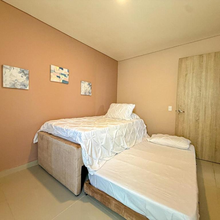 Apartment Near Downtown and the Beach - Three-Bedroom Apartment - 34