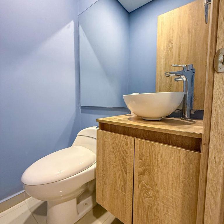 Apartment Near Downtown and the Beach - Three-Bedroom Apartment - 39