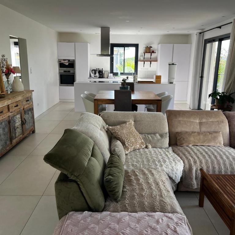 Villa 6 personnes avec grande piscine - 5 min des plages - Villa con Piscina Privata - 7