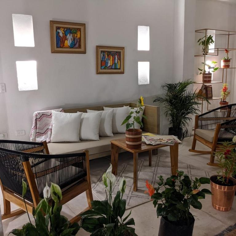 Walled City 2-bedroom 2-bath Apartment with Patio - One-Bedroom Apartment - 5