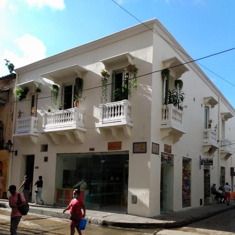 Walled City 2-bedroom 2-bath Apartment with Patio - One-Bedroom Apartment - 44