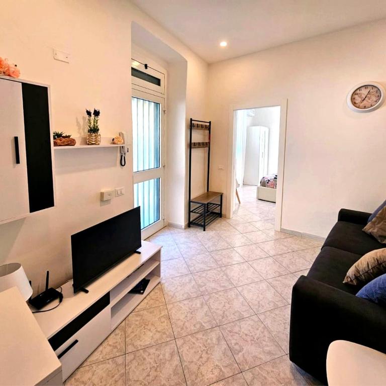 Good Night Big Family Apartment with terrace - 5 min from station, Independent entrance - Apartamento con terraza - 9