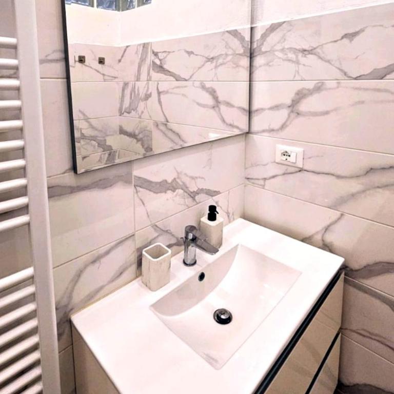 Good Night Big Family Apartment with terrace - 5 min from station, Independent entrance - Apartamento con terraza - 14