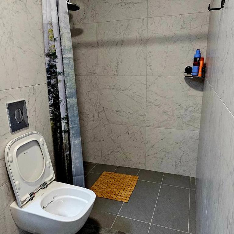 Modern, cozy, central studio with garage - Studio with Mountain View - 22