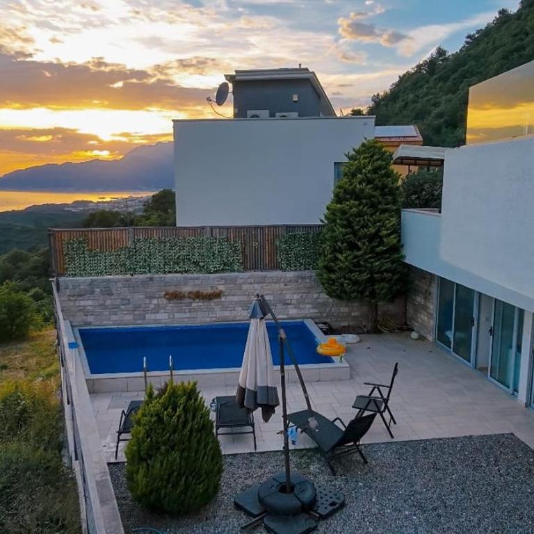 Luxury Villa II Kotor Montenegro - Sea View, Pool and Sauna - Villa mit privatem Pool - 1