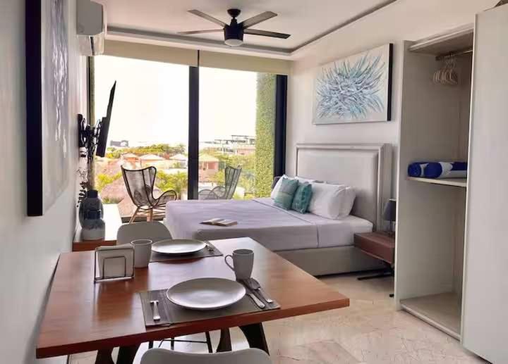 Sea View Studio w Rooftop Pool Near 5th Ave - Apartamento - 4
