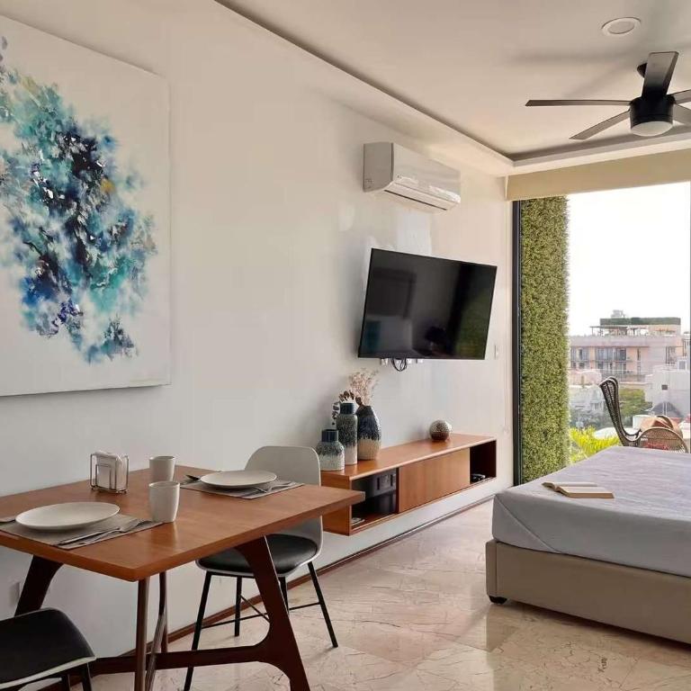 Sea View Studio w Rooftop Pool Near 5th Ave - Apartamento - 5