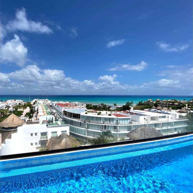 Sea View Studio w Rooftop Pool Near 5th Ave - Apartamento - 13