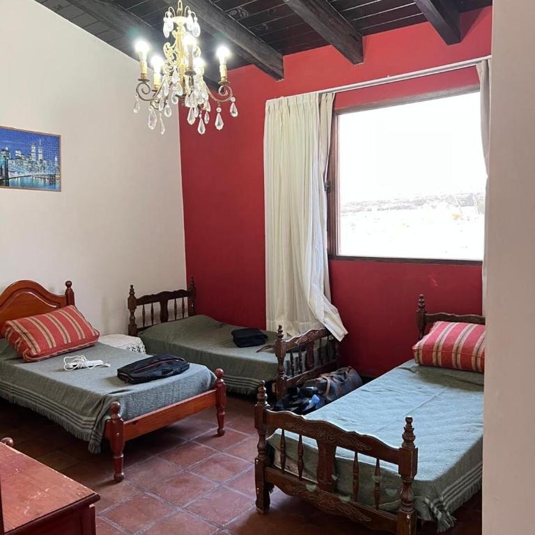 Beautiful House in Country Club - Three-Bedroom Chalet - 23