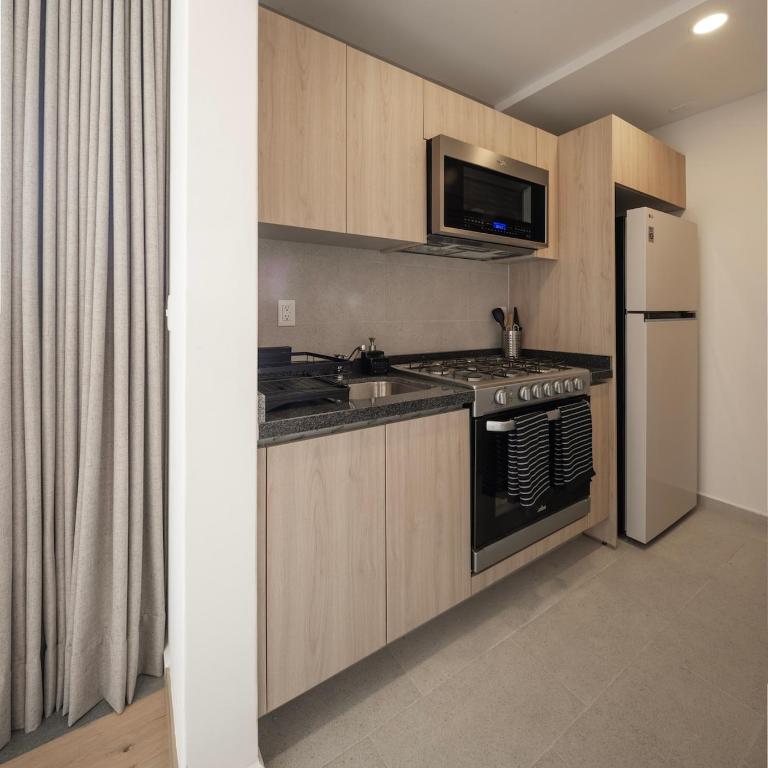 Refined Spacious Studio, Balcony, Pool & Gym - Apartamento de 1 dormitorio - 14