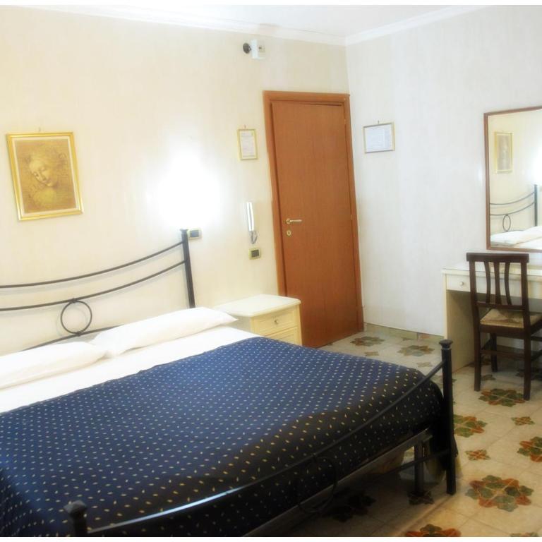 Hotel Pisani - Camera Matrimoniale/Doppia con Letti Singoli con Bagno - 3