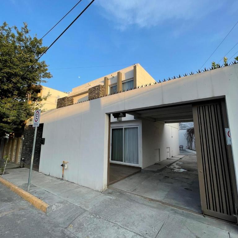 Casa Familiar con amplio jardin asador y cochera - Villa de 2 dormitorios - 8