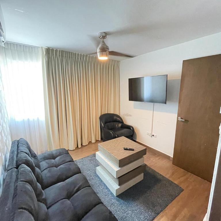 Casa Familiar con amplio jardin asador y cochera - Villa de 2 dormitorios - 15
