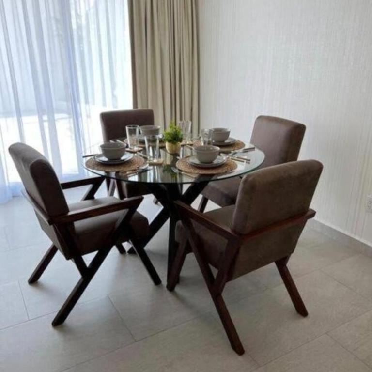 Casa Familiar con amplio jardin asador y cochera - Villa de 2 dormitorios - 20