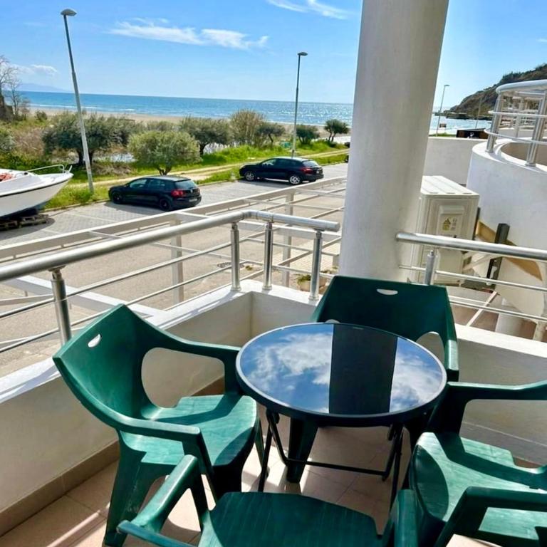Palmera Beachfront Apartments - Apartment mit 2 Schlafzimmern, einem Balkon und Meerblick - 19