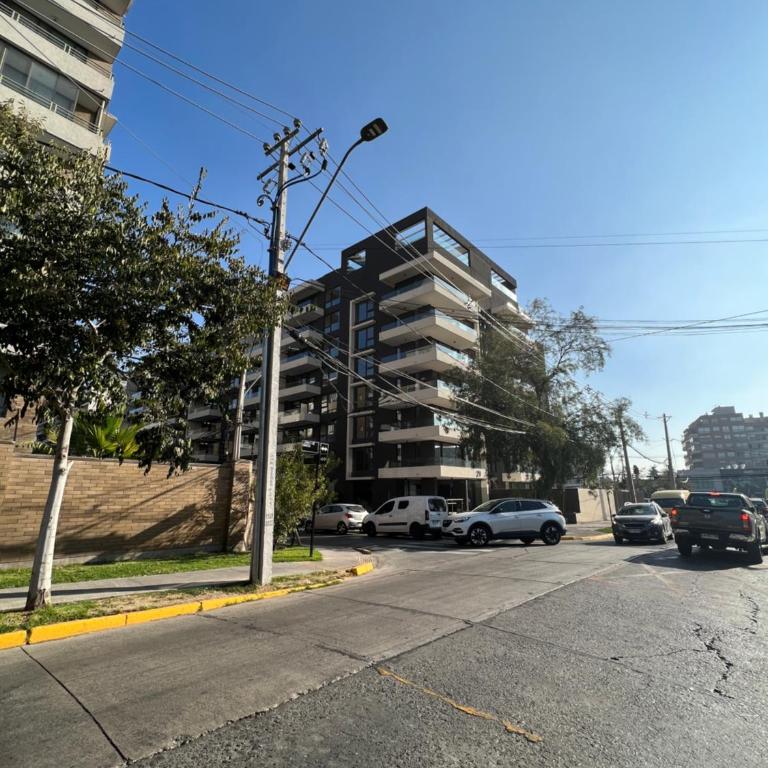 Exclusivo y Comodo departamento en Av las Condes - Apartamento de 2 dormitorios - 10