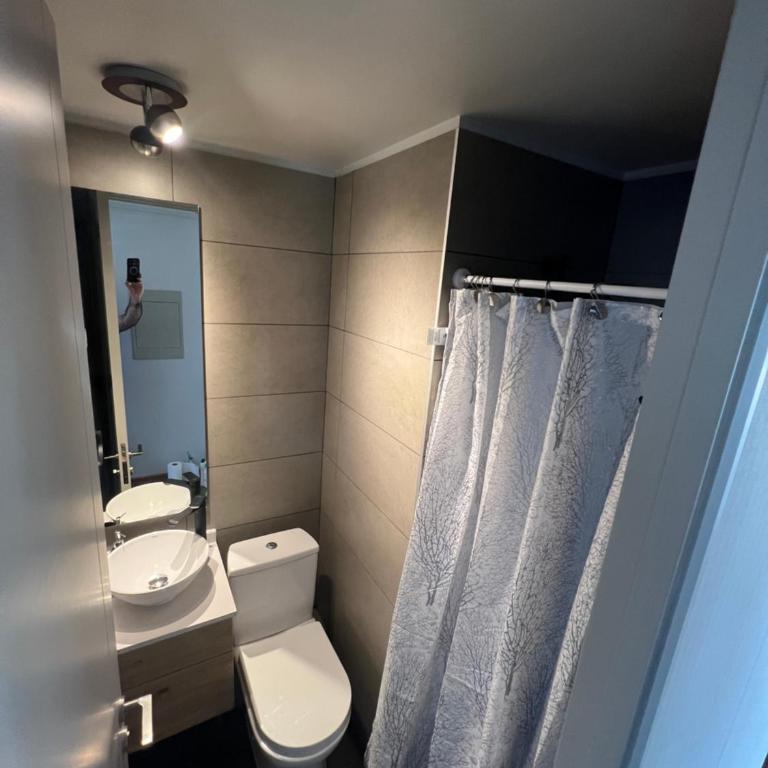 Exclusivo y Comodo departamento en Av las Condes - Apartamento de 2 dormitorios - 29