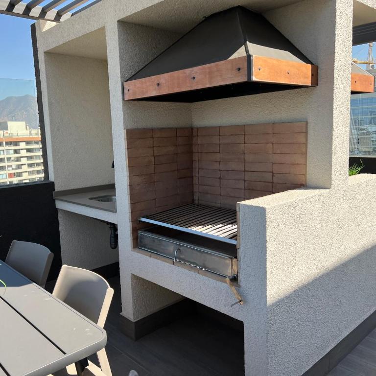 Exclusivo y Comodo departamento en Av las Condes - Apartamento de 2 dormitorios - 45