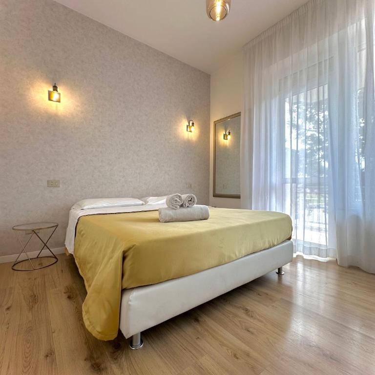 Guest House Arte - Camera Matrimoniale Deluxe con Balcone - 2