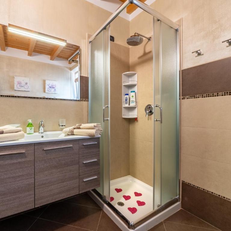 B&B La Vecchia Tipografia - Lago D'Idro - Quadruple Room with Balcony - 17