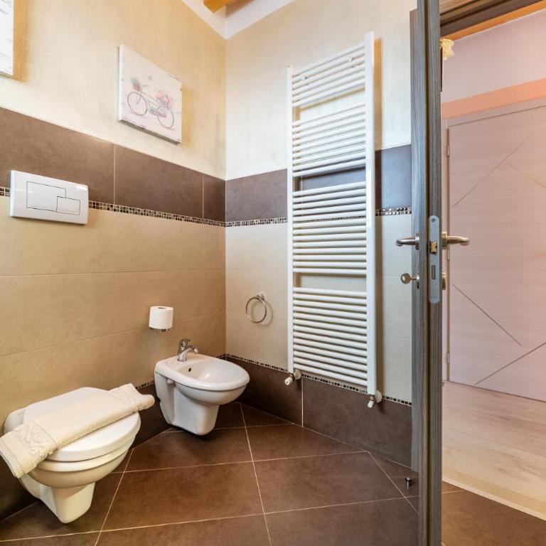 B&B La Vecchia Tipografia - Lago D'Idro - Quadruple Room with Balcony - 18