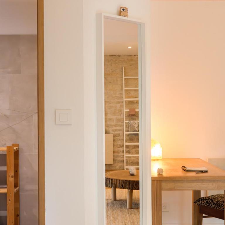 Suite Zen avec coin salon et vue sur jardin - Studio avec Vue sur Jardin - 13